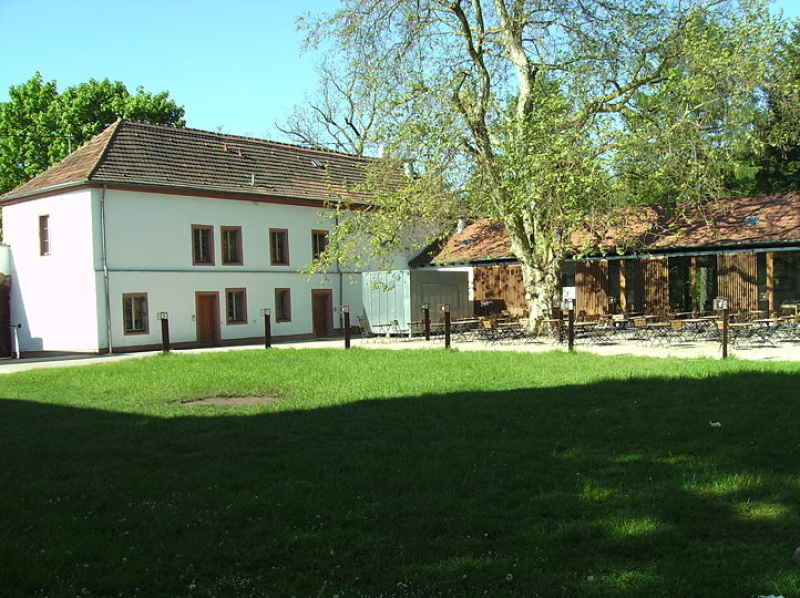Jagdschloss Karlsbrunn